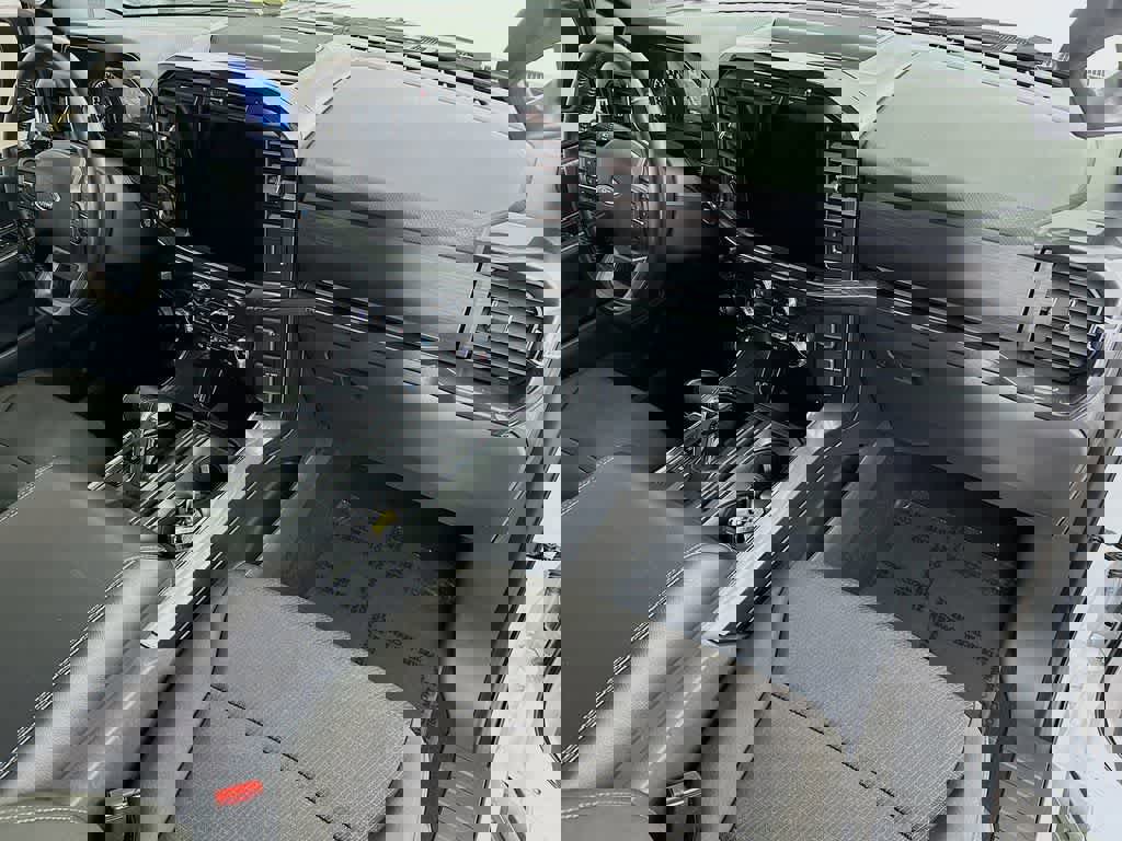 Certified 2022 Ford F150 XLT w/ Equipment Group 302A High image 31