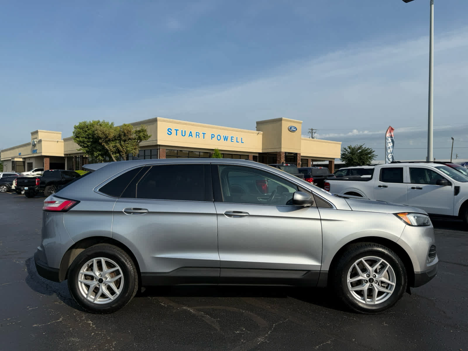 Certified 2023 Ford Edge SEL w/ Convenience Package AWD/4WD image 19