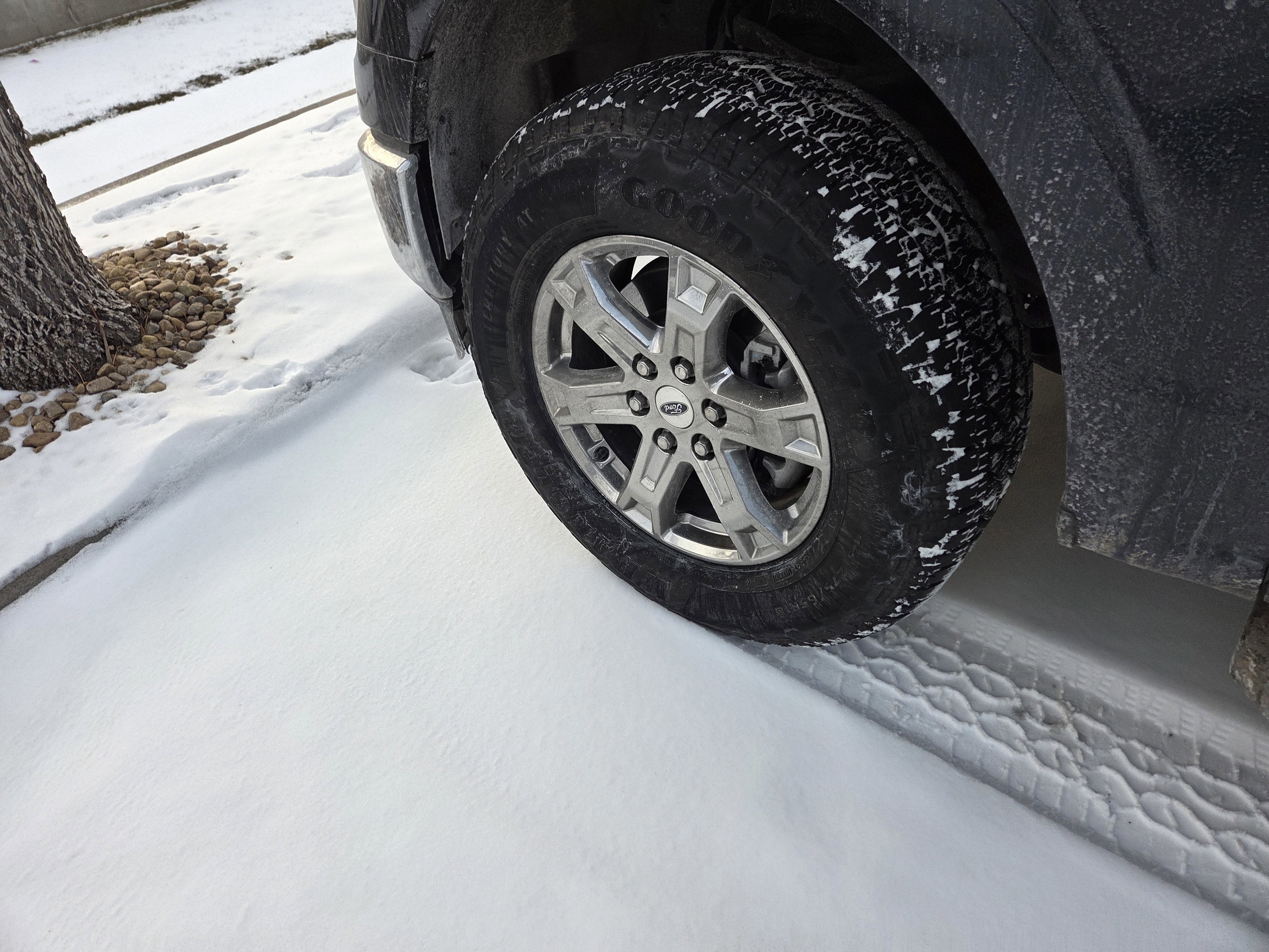 Certified 2022 Ford F150 Lariat w/ Equipment Group 502A High image 9