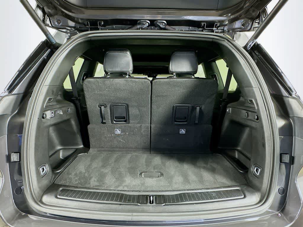 Used 2024 Jeep Grand Cherokee L Altitude RWD image 20