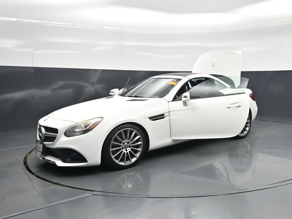 Used 2017 Mercedes-Benz SLC 300 image 24