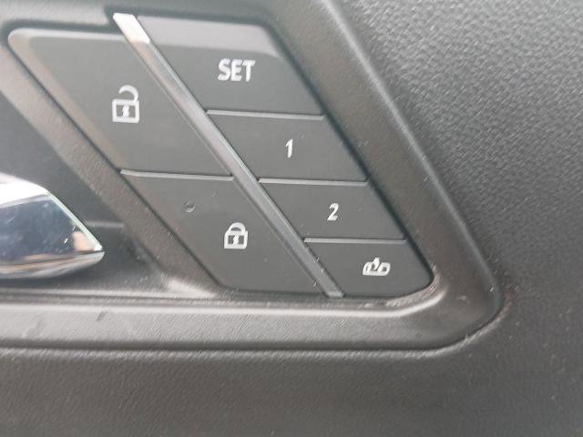 Used 2024 GMC Canyon AT4 w/ AT4 Premium Package image 10