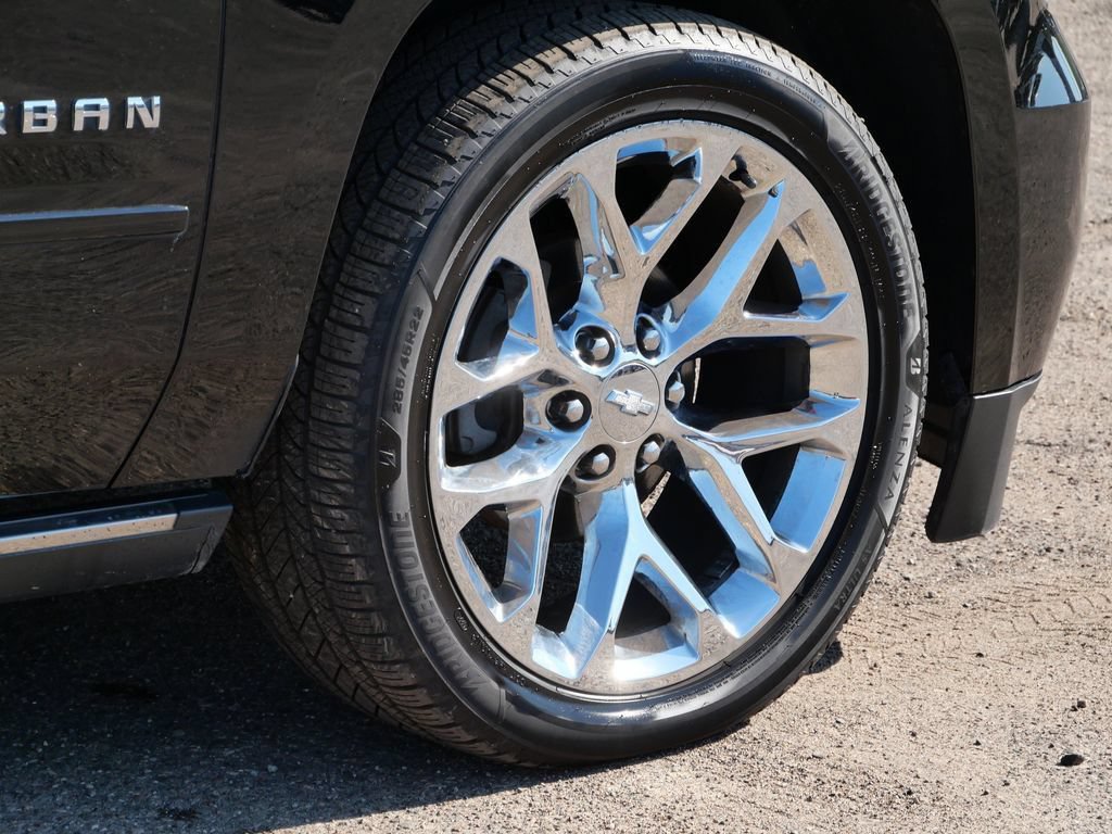 Used 2018 Chevrolet Suburban Premier AWD/4WD image 7