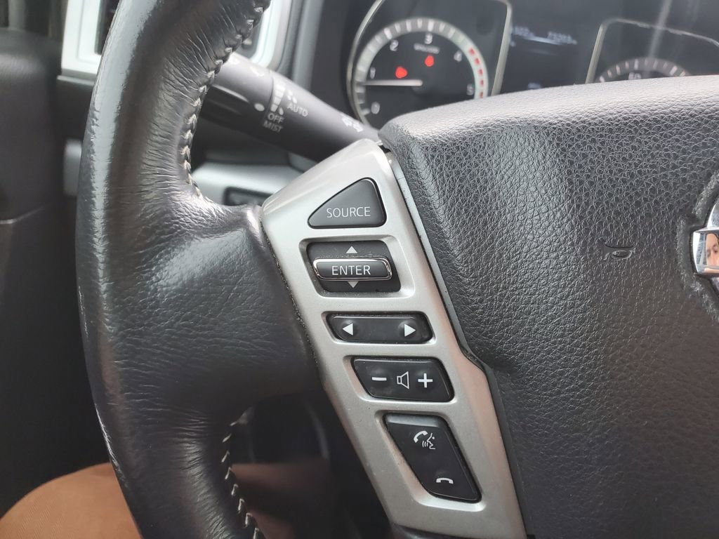 Used 2018 Nissan Titan PRO-4X w/ Pro-4x Utility Package image 16