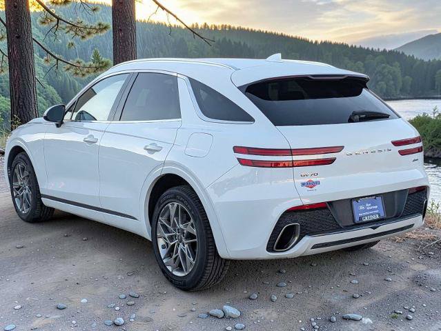 Used 2025 Genesis GV70 2.5T AWD/4WD image 4