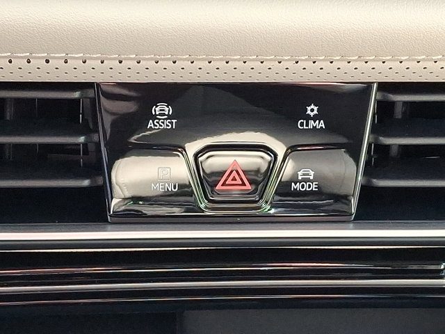 Used 2024 Volkswagen Atlas SEL Premium R-Line image 34