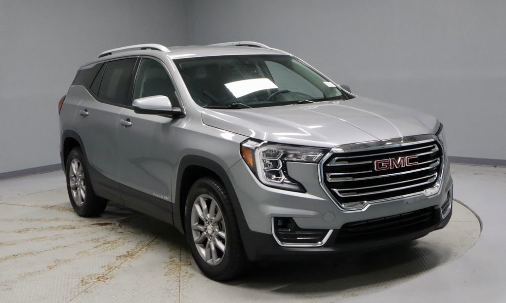 Used 2024 GMC Terrain SLT AWD/4WD image 1