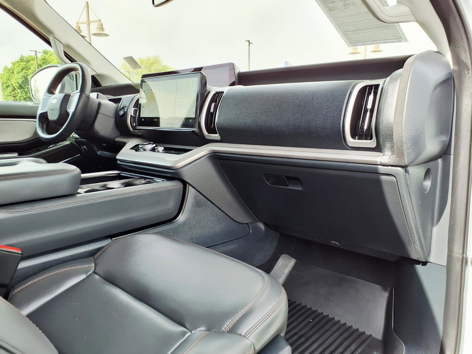 Certified 2025 Ford Expedition Max Active AWD/4WD image 10