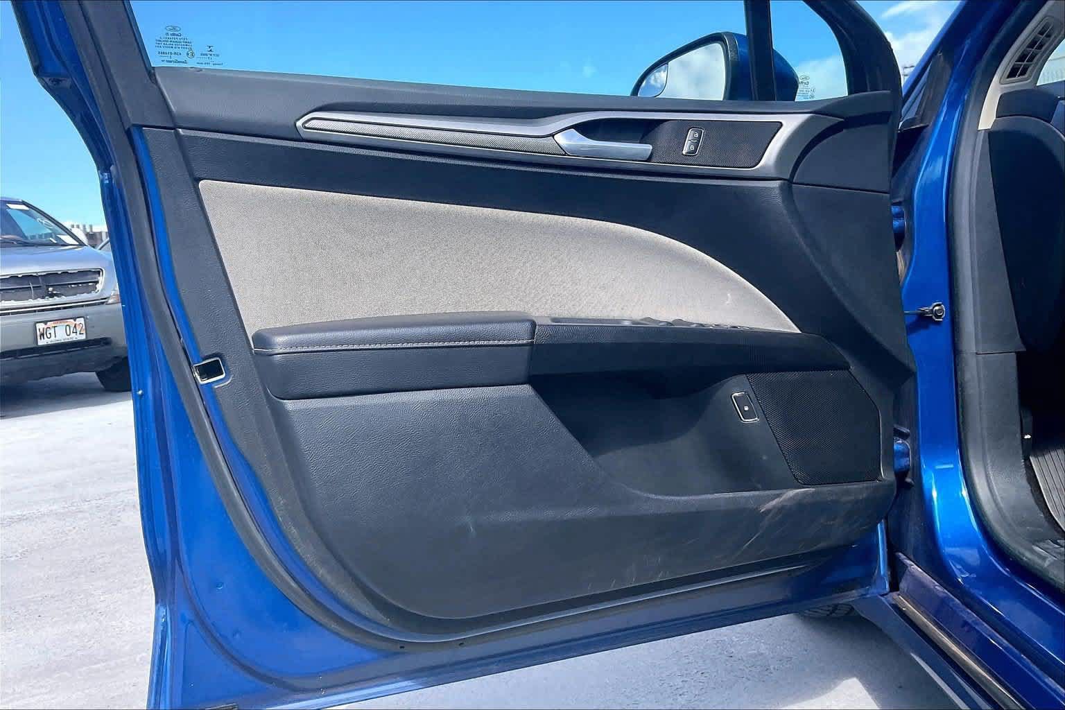 Certified 2018 Ford Fusion S FWD image 27
