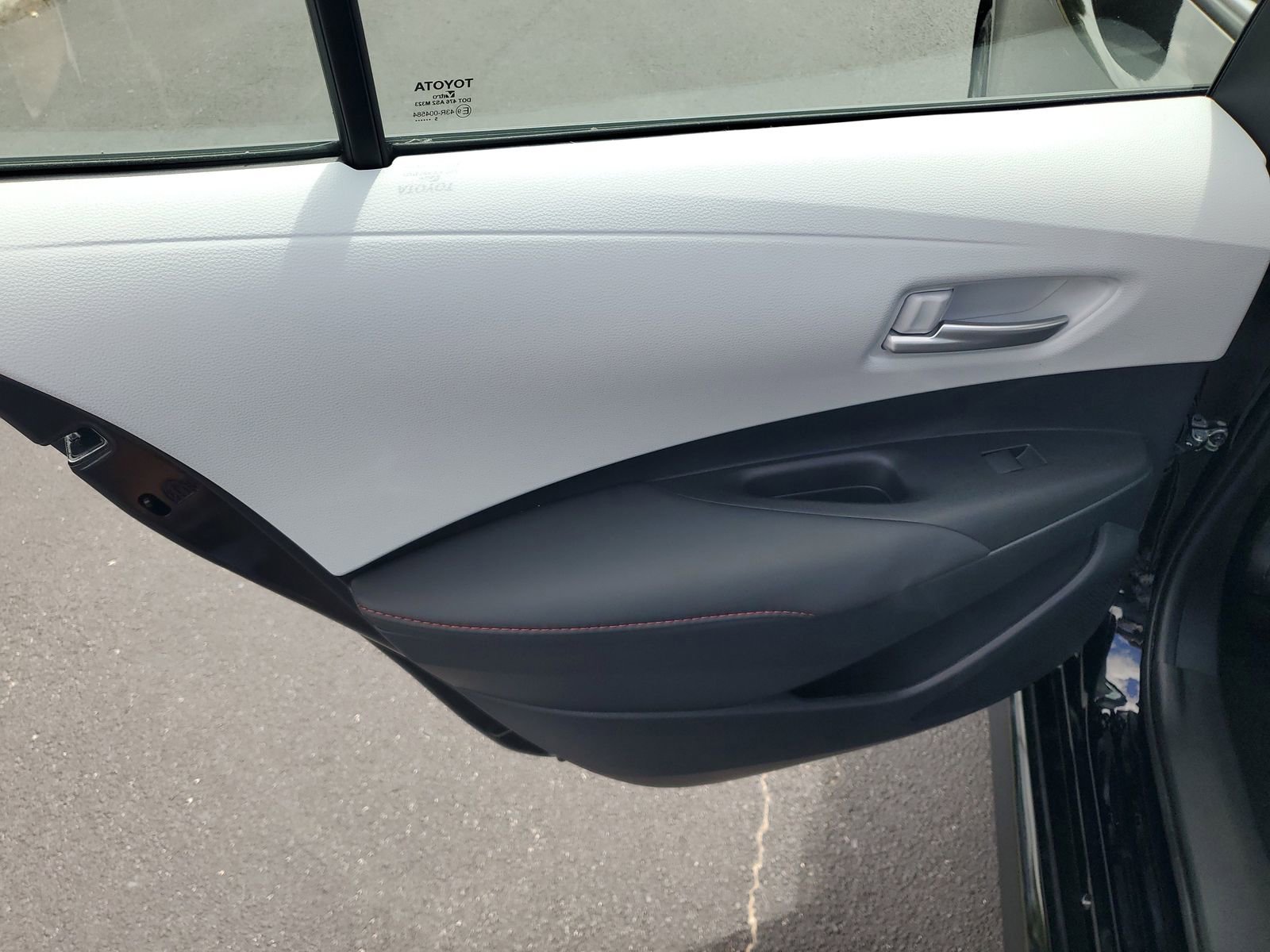 Used 2025 Toyota Corolla SE FWD image 9