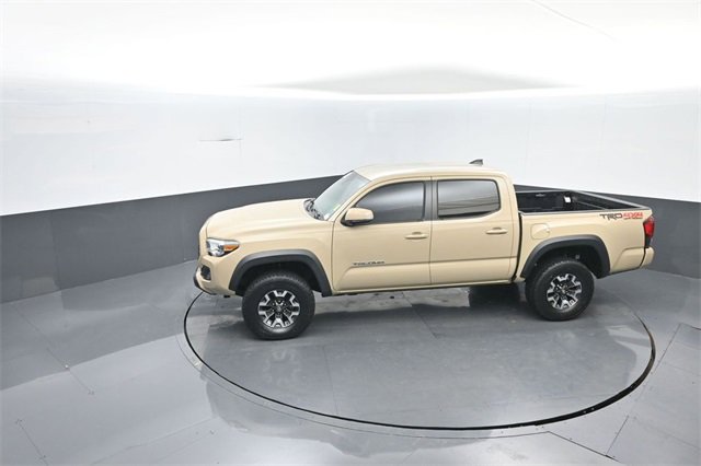 Used 2019 Toyota Tacoma TRD Off-Road image 21
