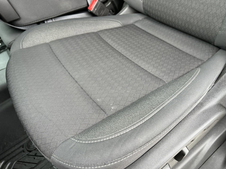 Used 2022 Chevrolet Silverado 1500 LT image 11