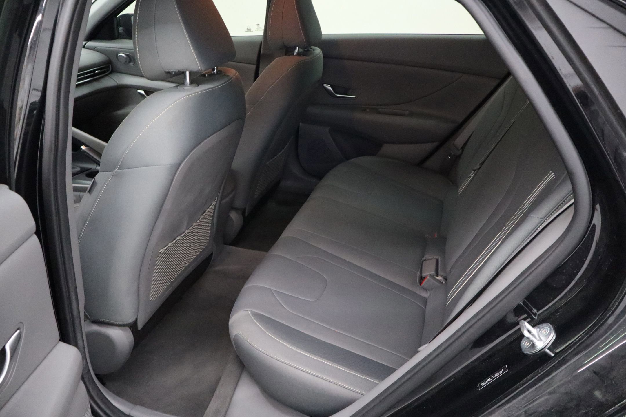 Used 2022 Hyundai Elantra SEL w/ Preferred Accessory Package image 24