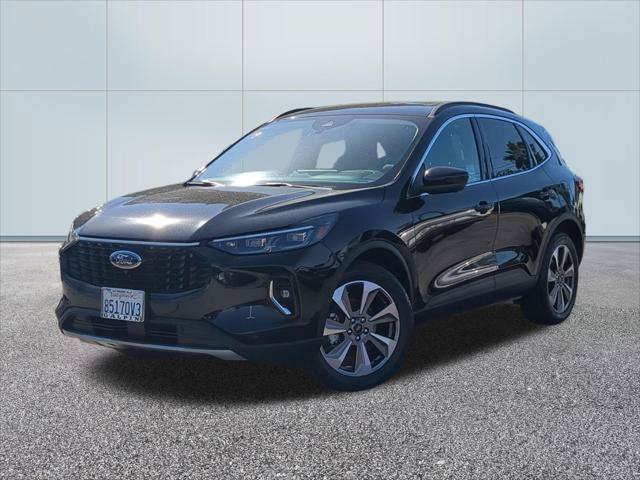 Certified 2023 Ford Escape Platinum w/ Premium Technology Package AWD/4WD image 1