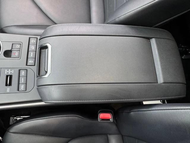 Used 2020 Toyota Highlander XLE AWD/4WD image 22