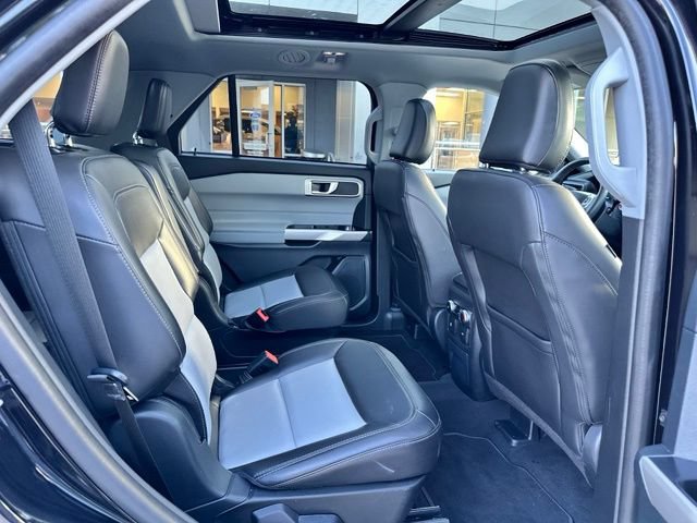 Certified 2023 Ford Explorer XLT w/ Equipment Group 202A AWD/4WD image 52