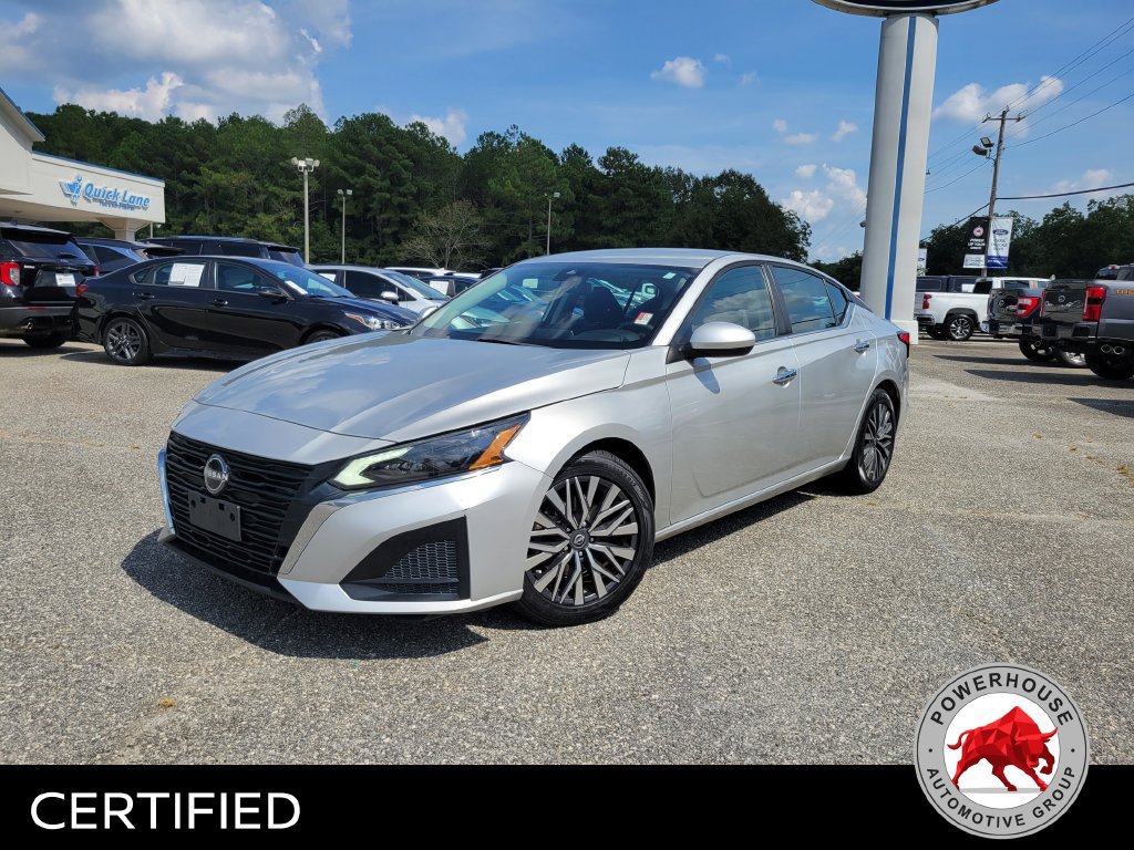 Used 2023 Nissan Altima 2.5 SV FWD image 2