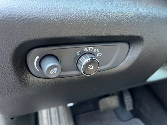 Used 2022 Chevrolet Traverse Premier w/ LPO, Floor Liner Package AWD/4WD image 32