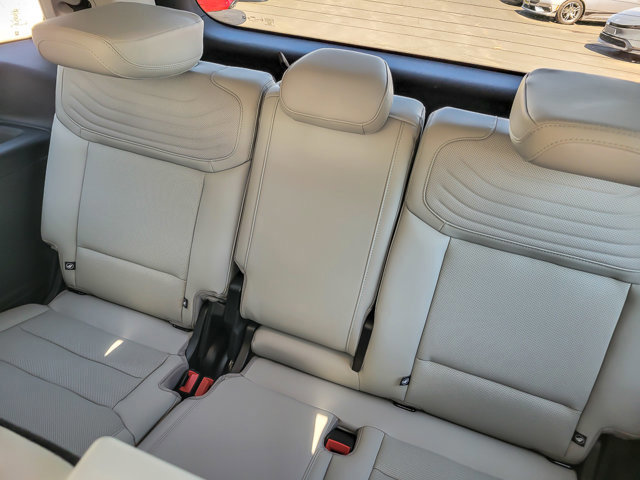 Certified 2025 Ford Expedition Platinum w/ Platinum Ultimate Package image 14