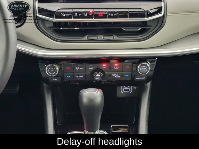 Used 2024 Jeep Compass Limited AWD/4WD image 25