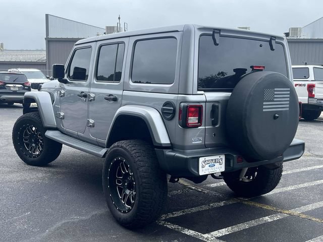 Used 2018 Jeep Wrangler Unlimited Sahara w/ Dual Top Group AWD/4WD image 6