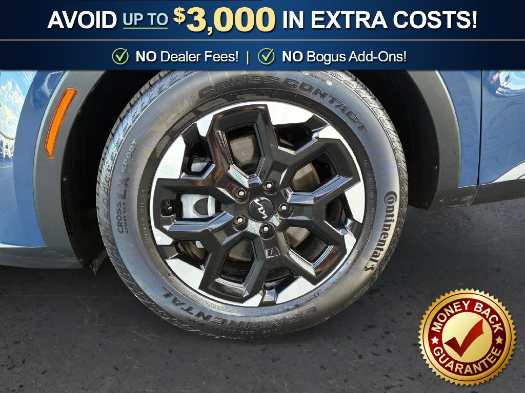 Used 2025 Kia Sorento S w/ Panoramic Sunroof Package FWD image 13