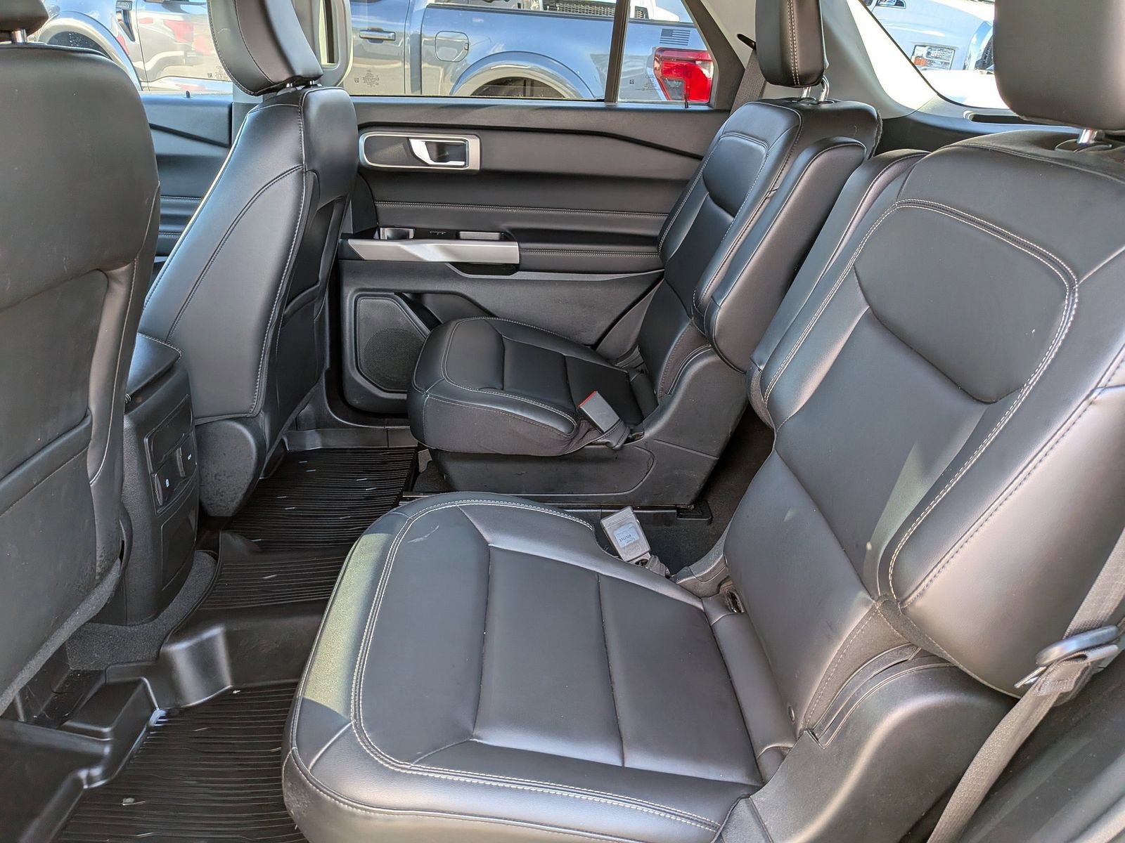 Certified 2023 Ford Explorer XLT w/ Equipment Group 202A image 16