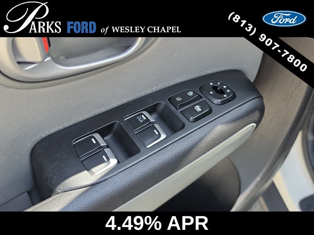 Used 2019 Kia Soul FWD image 18