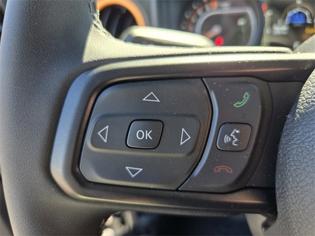 Used 2025 Jeep Gladiator Mojave w/ Convenience Group image 32