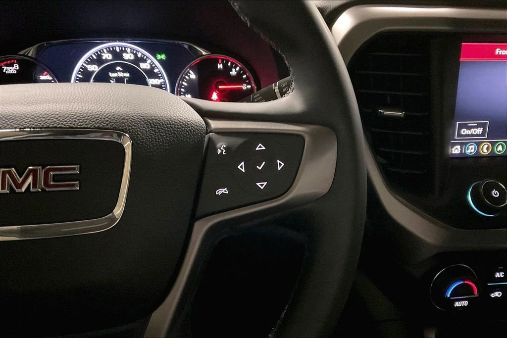 Used 2023 GMC Acadia AT4 w/ Technology Package image 18