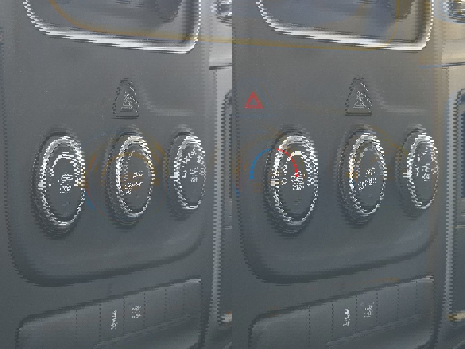 Used 2017 RAM 1500 Tradesman w/ Power & Remote Entry Group image 16