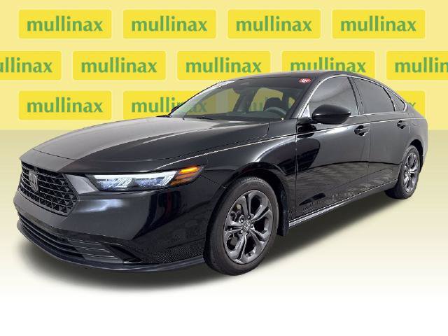 Used 2023 Honda Accord EX image 14