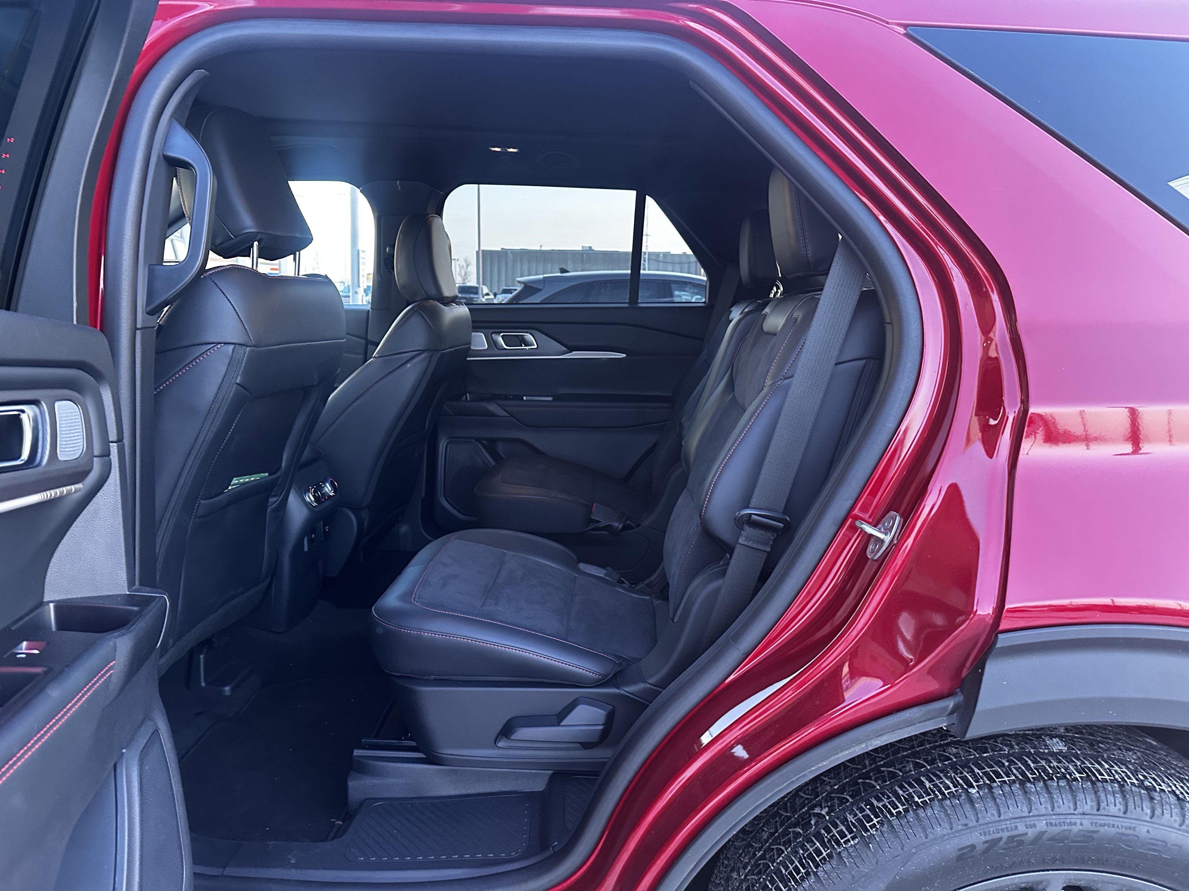 Certified 2025 Ford Explorer ST w/ Sun And Sound Package image 8