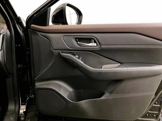 Used 2023 Nissan Rogue SV w/ SV Premium B Package AWD/4WD image 23