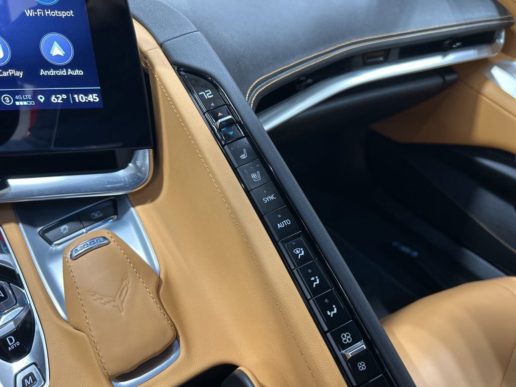 Used 2021 Chevrolet Corvette Stingray w/ Engine Appearance Package image 21