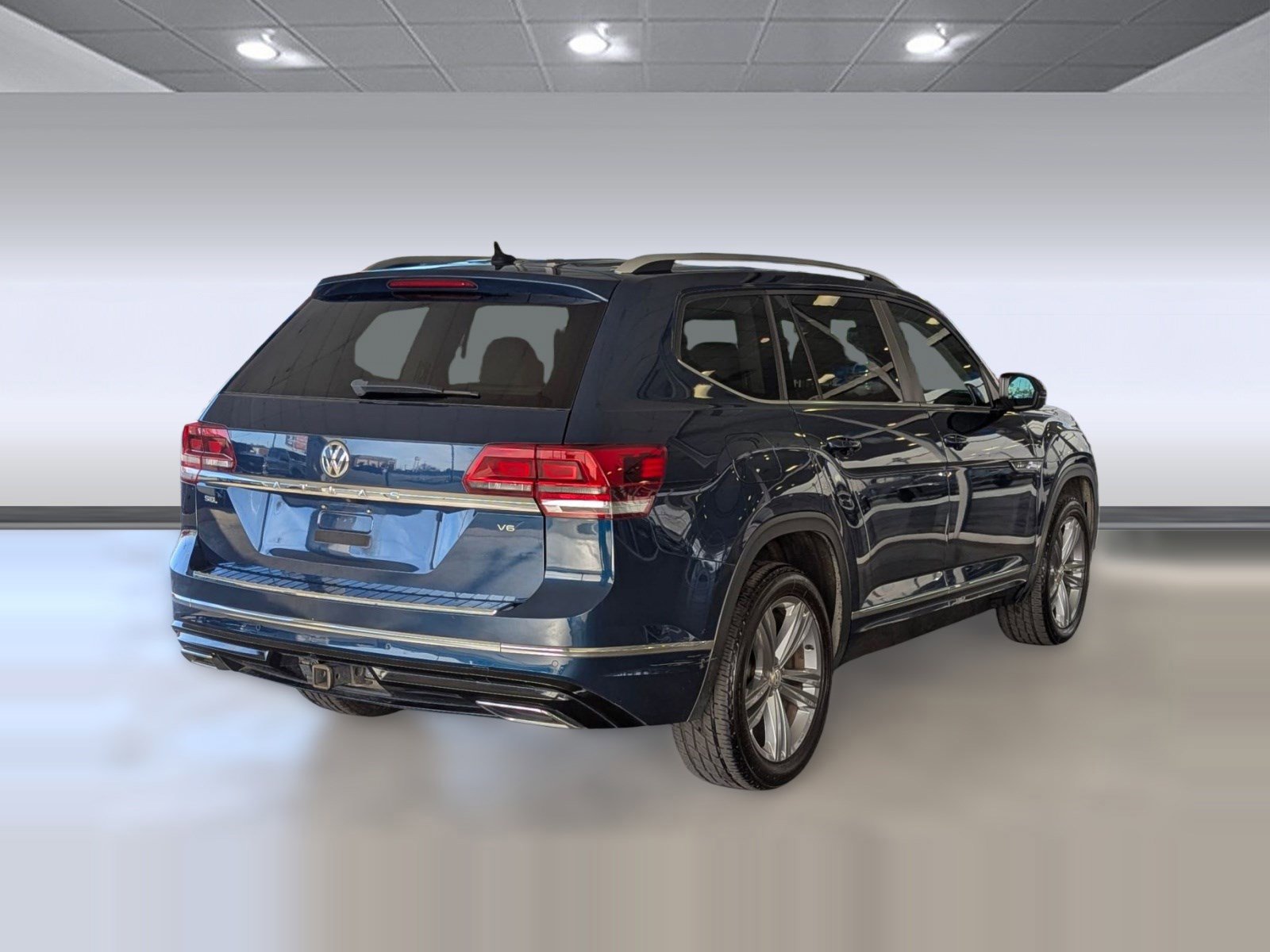 Used 2018 Volkswagen Atlas SEL w/ R-Line Package image 5