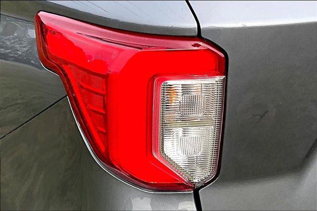 Certified 2023 Ford Explorer XLT w/ Equipment Group 202A AWD/4WD image 31