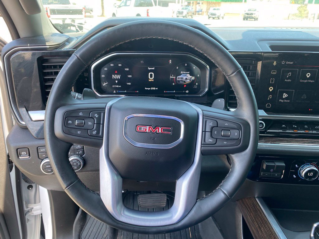 Used 2026 GMC Sierra 1500 Elevation w/ Elevation Premium Package AWD/4WD image 18
