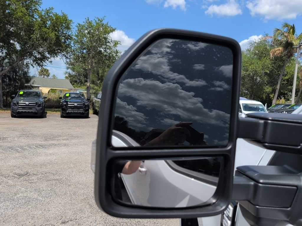 Certified 2025 Ford F250 Lariat w/ Black Appearance Package AWD/4WD image 7