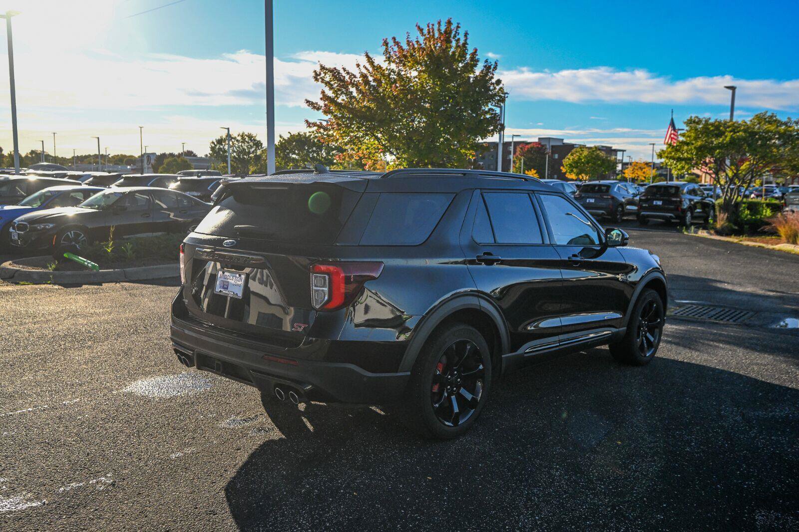 Certified 2020 Ford Explorer ST w/ ST Street Pack AWD/4WD image 5