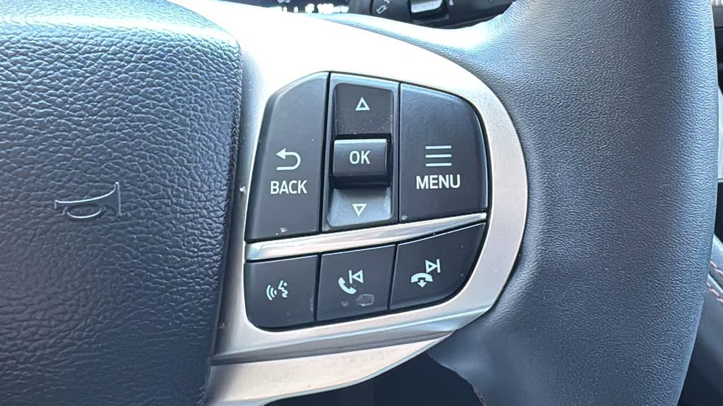 Certified 2025 Ford Explorer Active RWD image 13