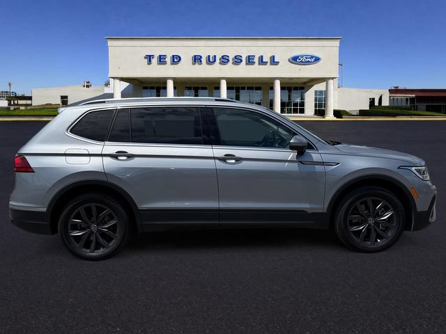 Used 2023 Volkswagen Tiguan SE FWD image 5