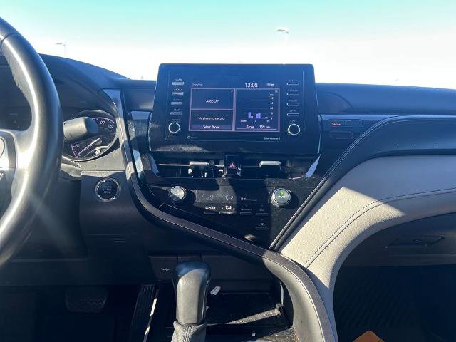 Used 2021 Toyota Camry SE w/ Cold Weather Package image 26