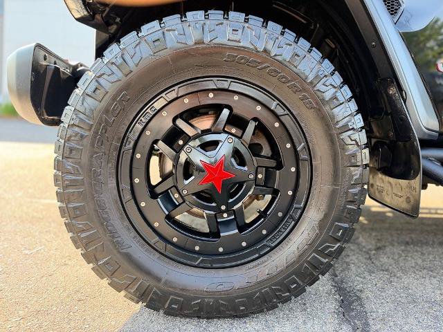 Used 2020 Jeep Wrangler Unlimited Rubicon w/ Dual Top Group AWD/4WD image 3