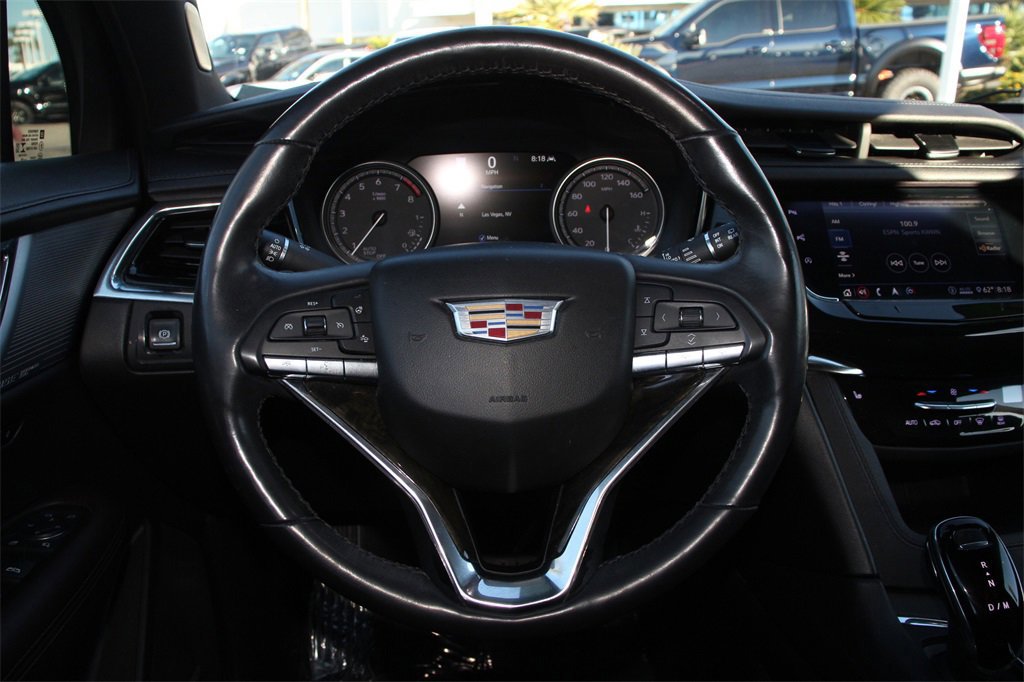 Used 2020 Cadillac XT6 Premium Luxury image 13