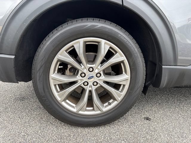 Certified 2022 Ford Explorer Limited w/ Equipment Group 301A RWD image 9