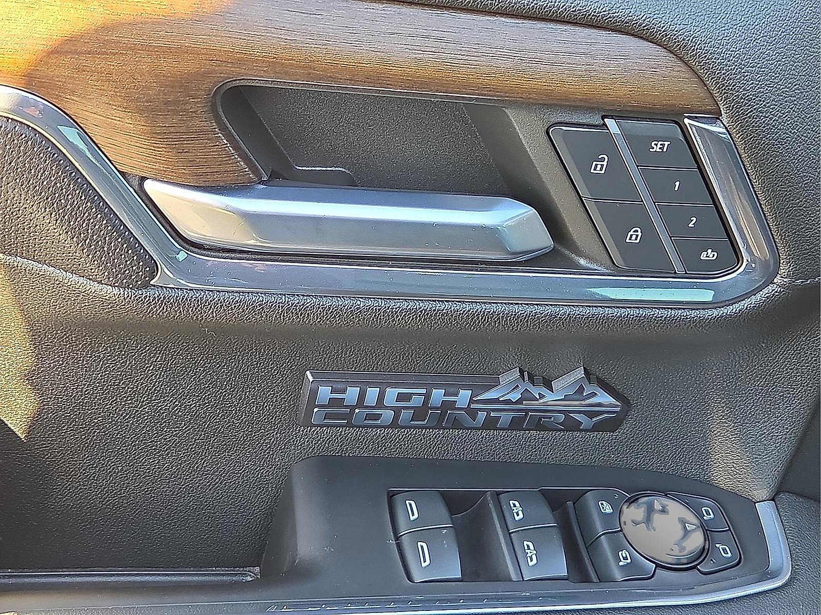 Used 2024 Chevrolet Silverado 1500 High Country w/ Technology Package image 13