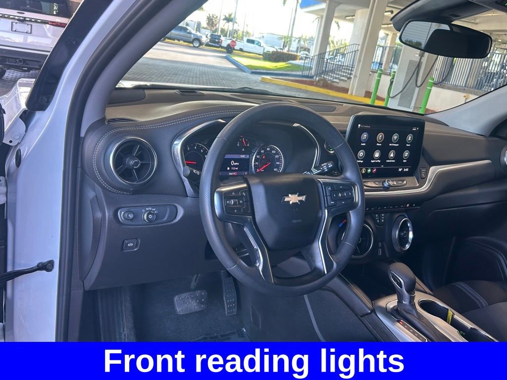 Used 2025 Chevrolet Blazer LT image 32