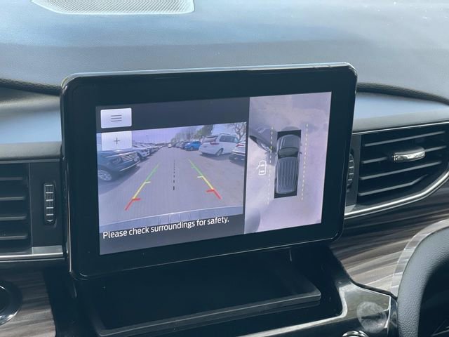 Certified 2023 Ford Explorer Limited w/ Equipment Group 301A image 12