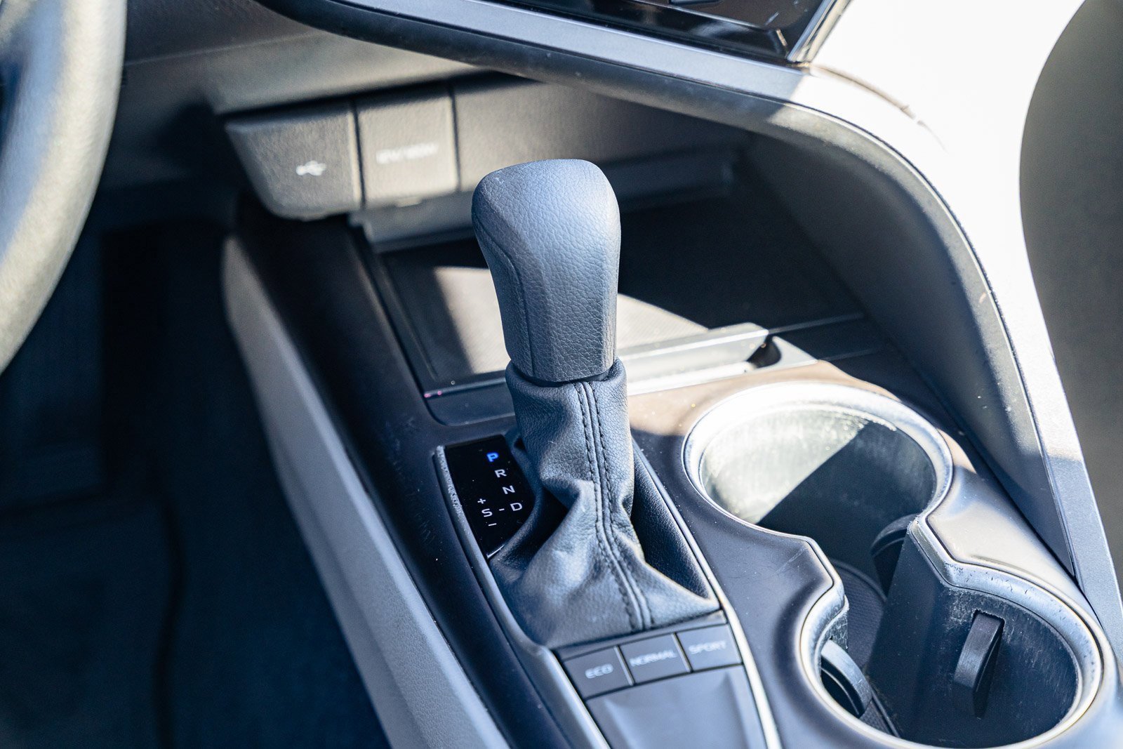 Used 2022 Toyota Camry LE image 27